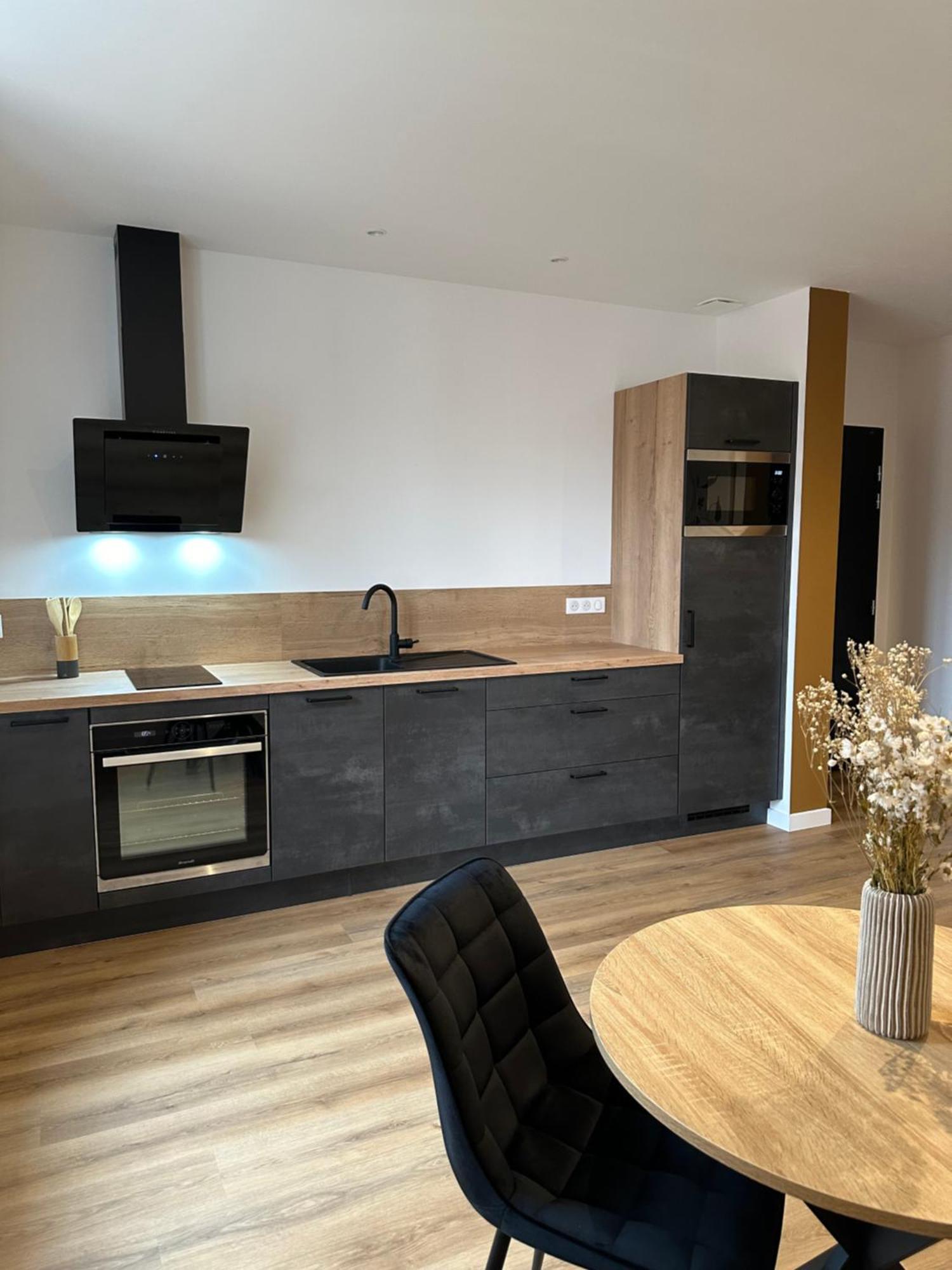 Appartement De La Gare Remiremont Eksteriør billede