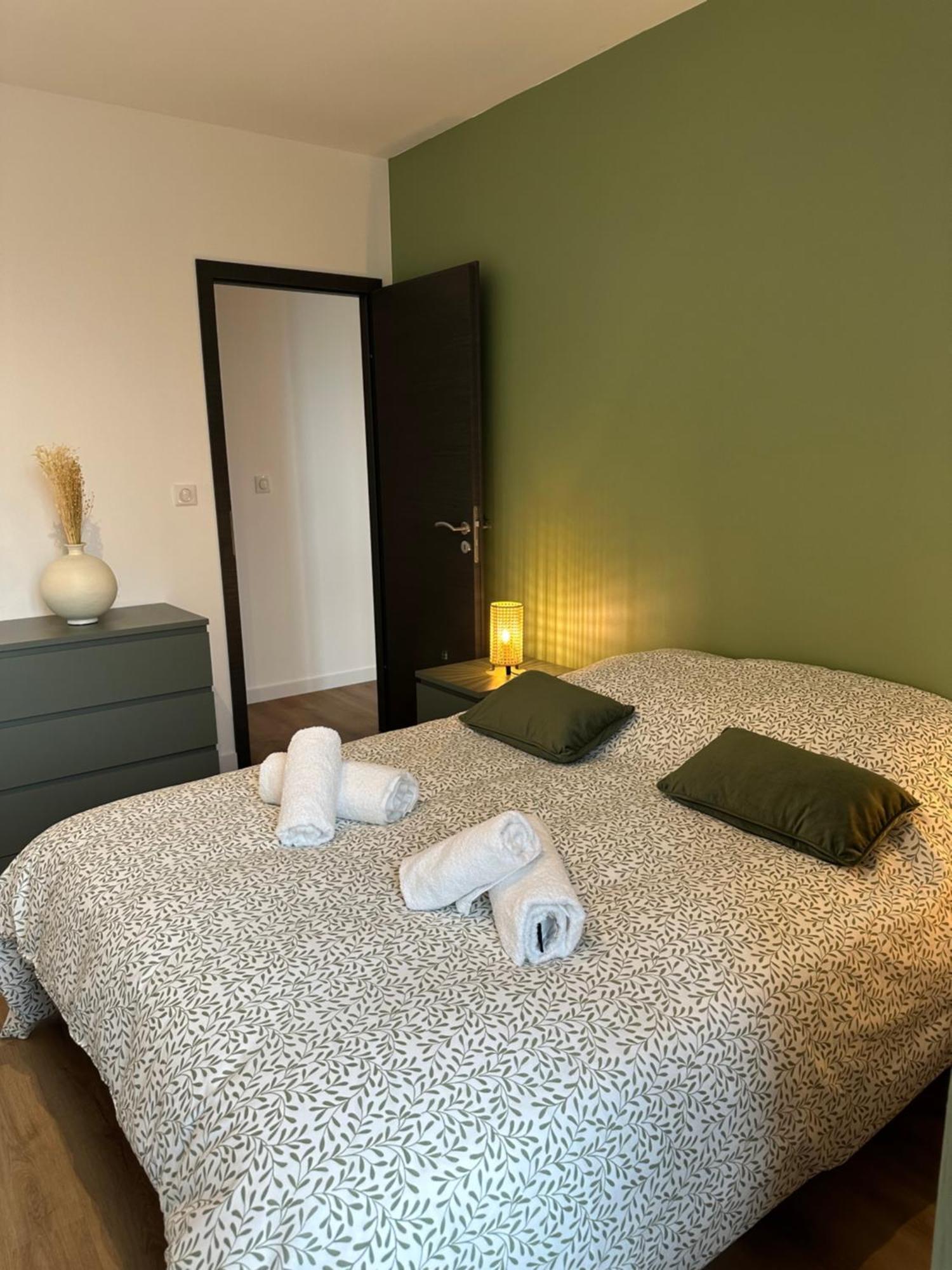 Appartement De La Gare Remiremont Eksteriør billede