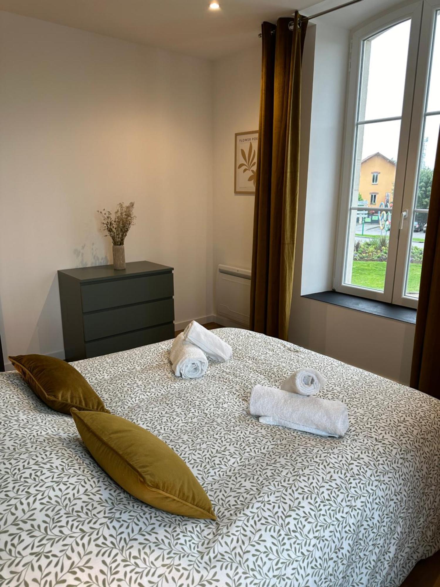 Appartement De La Gare Remiremont Eksteriør billede
