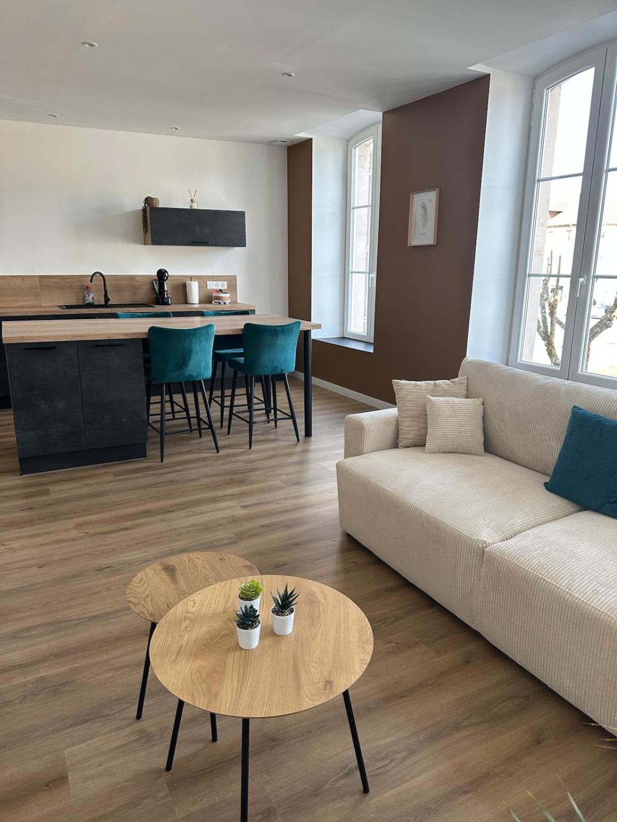 Appartement De La Gare Remiremont Eksteriør billede